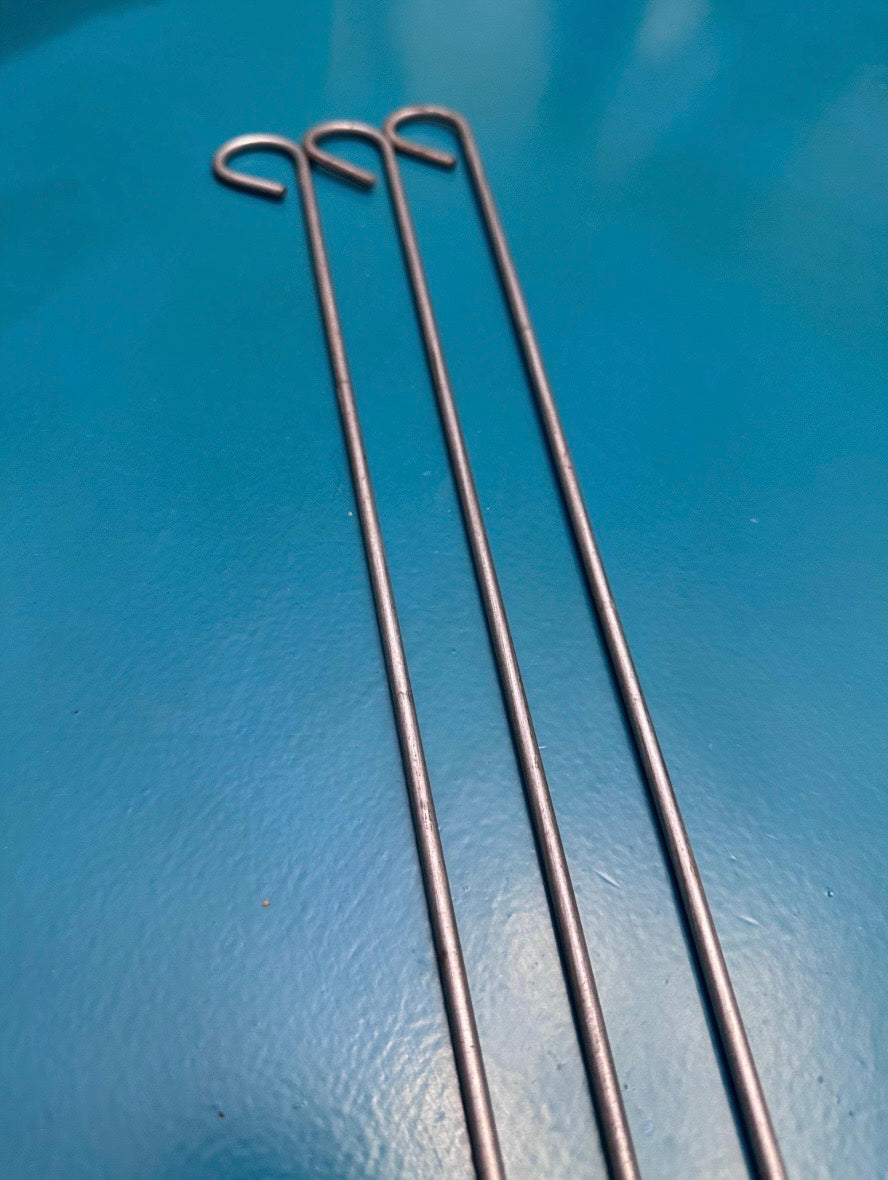 EJGlamos - Heavy Duty Plant stakes 28” (Set of 3)
