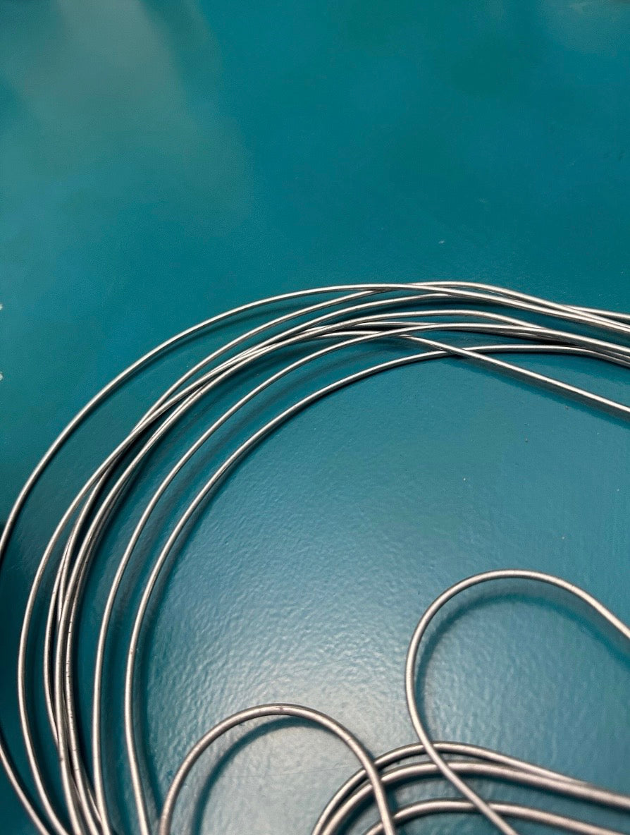 Garden Fence Hoops – Decorative Plant Border Stakes – Galvanized Steel - 18”x4” - (Set of 6)